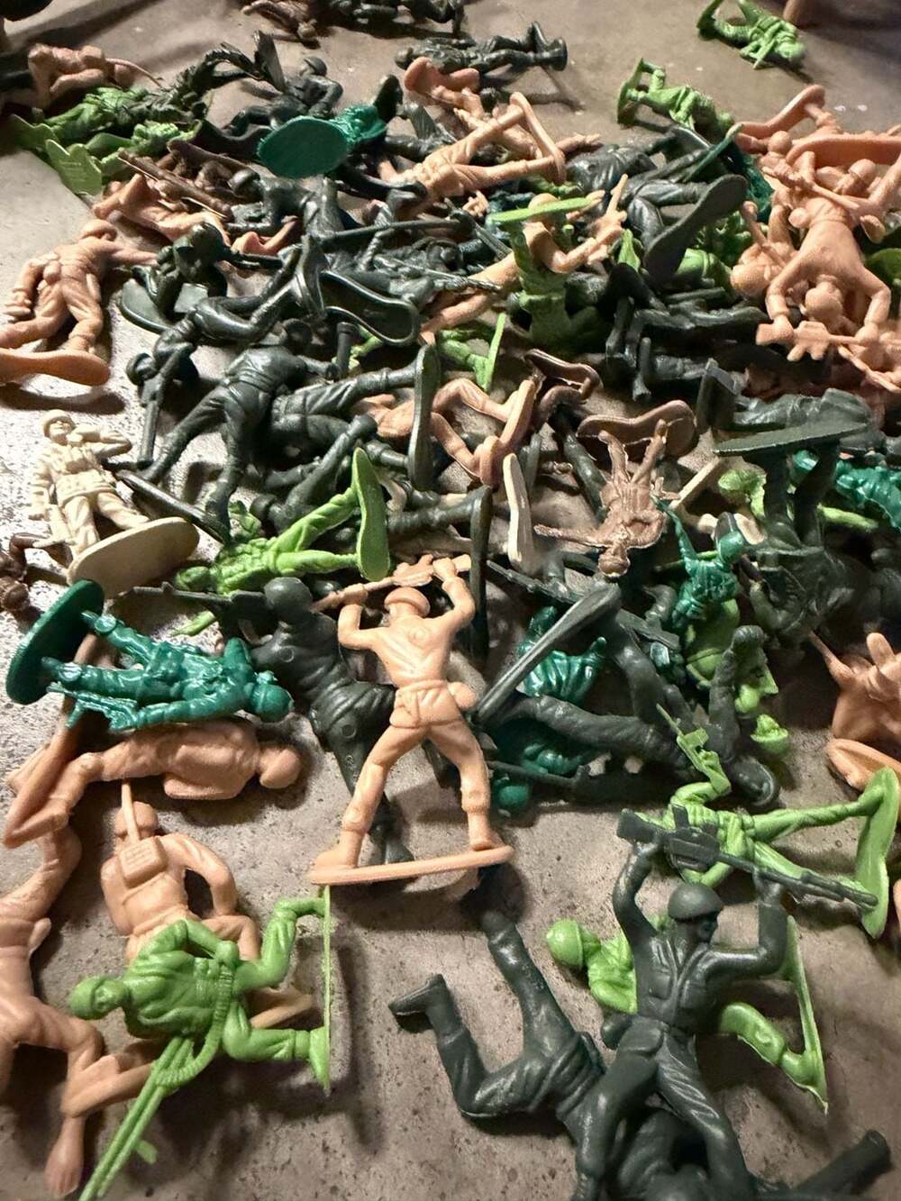Toys R Us True Heroes Ultimate Military Forces Army lot
